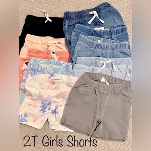 Toddler Shorts Bundle. 10 pair of girls Cat and Jack brand shorts in size 2T